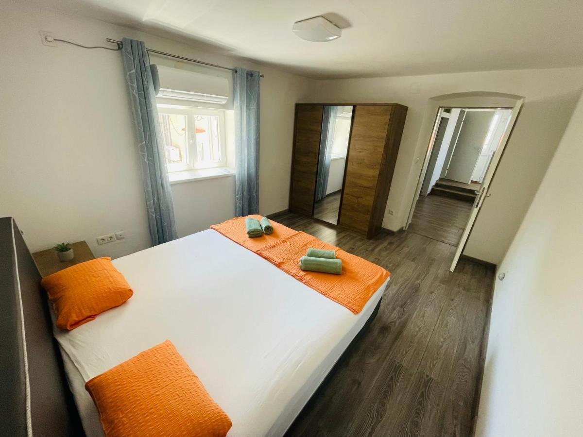 Ferienwohnung Beauty Living Jasmina Punat Exterior foto